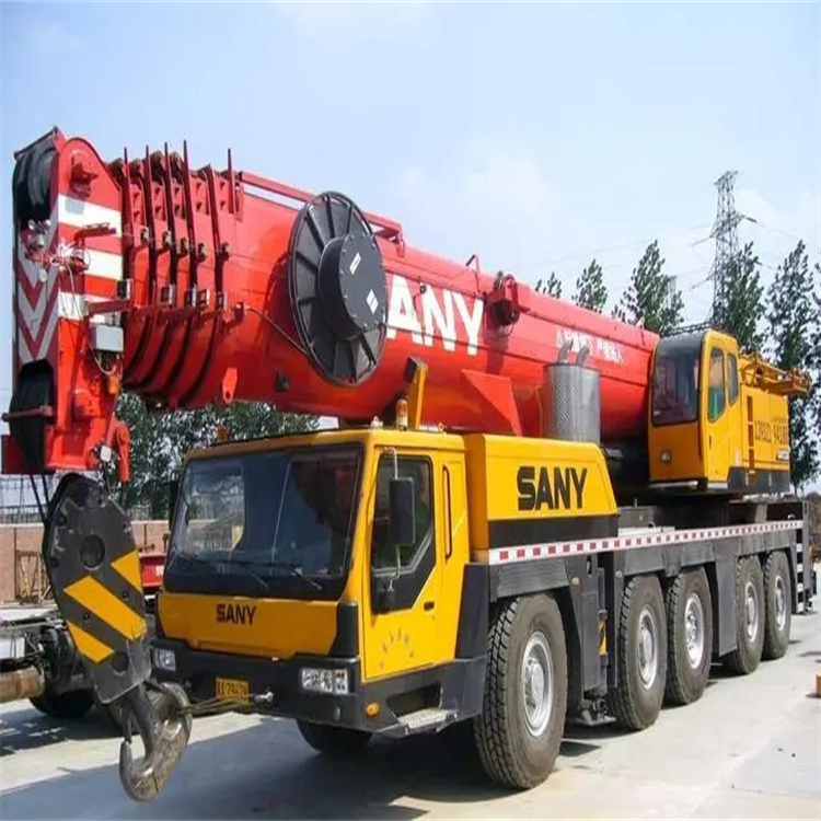 武胜附近工地哪里有吊车出租|应急吊装服务|24小时灵活调度