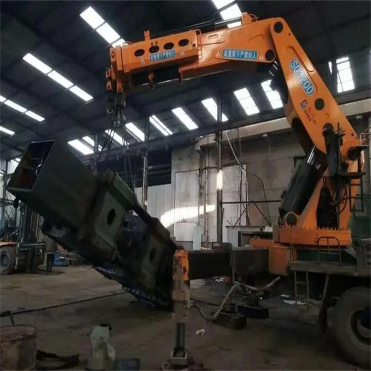 武胜200吨折臂吊出租